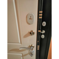Дверь Лабиринт CLASSIC шагрень черная 03 - Белый софт