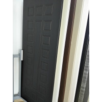 Дверь Лабиринт CLASSIC шагрень черная 04 - Венге